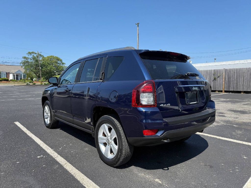 2014 Jeep Compass Image 8