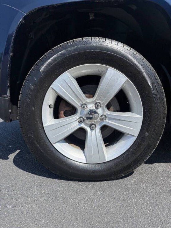 2014 Jeep Compass Image 15