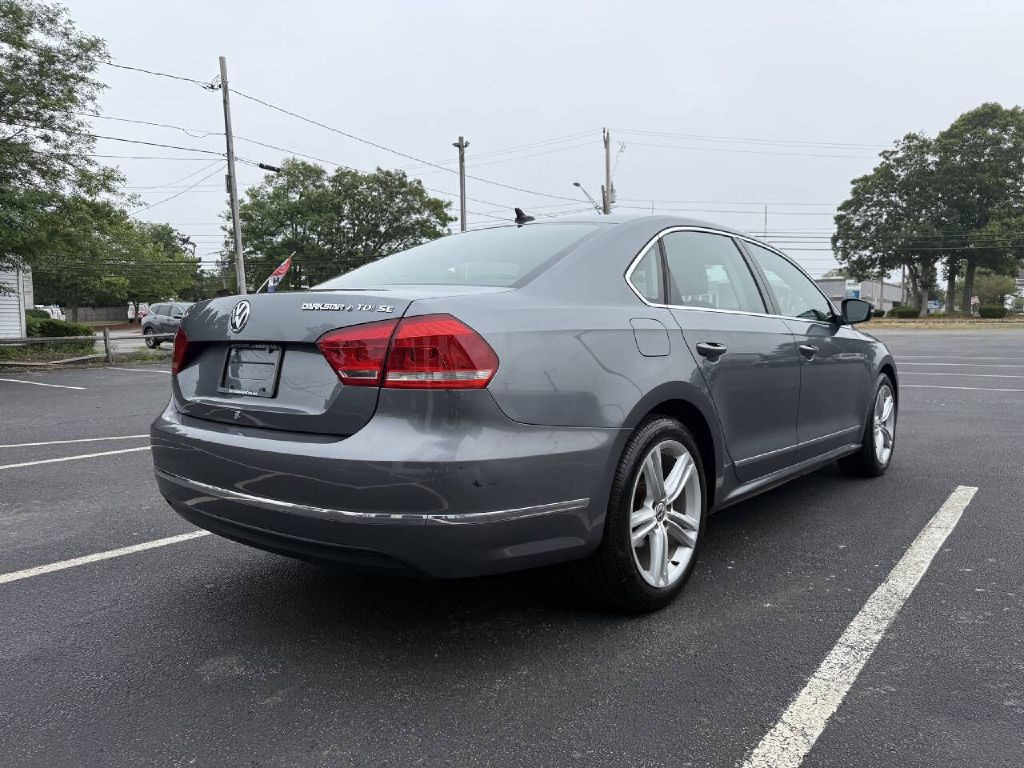 2013 Volkswagen Passat Image 6