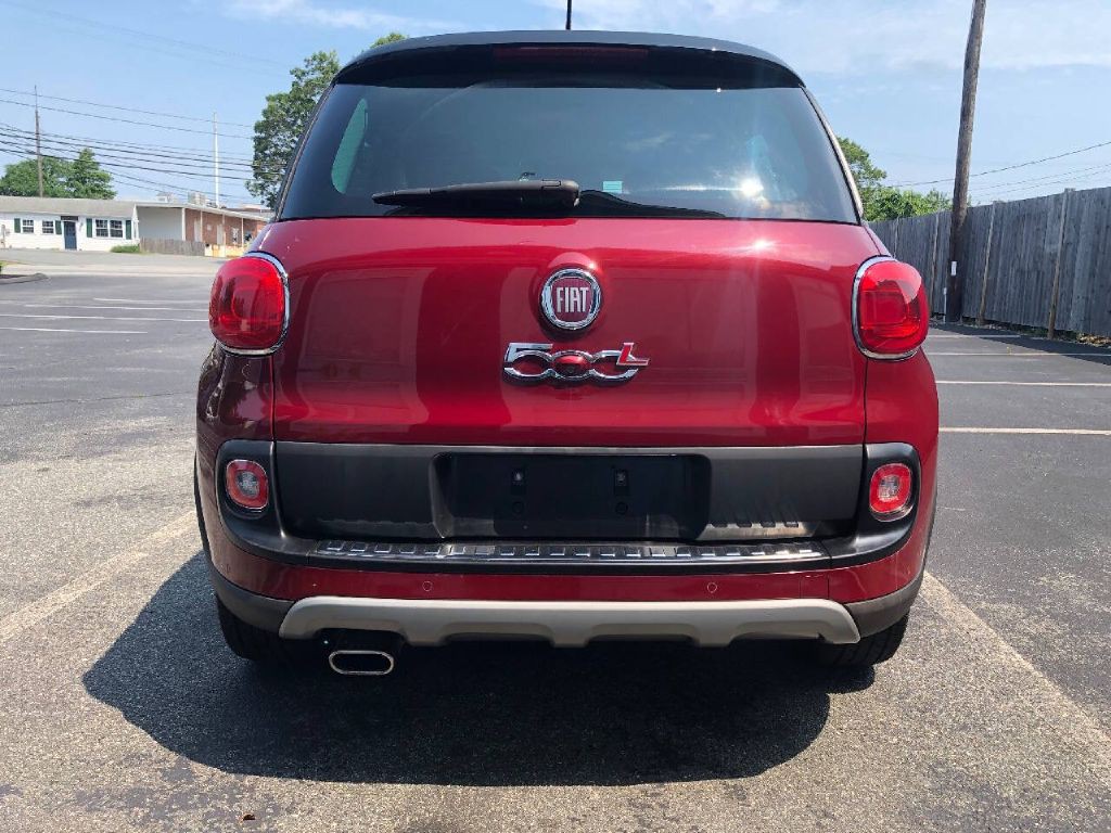 2015 FIAT 500L Image 5