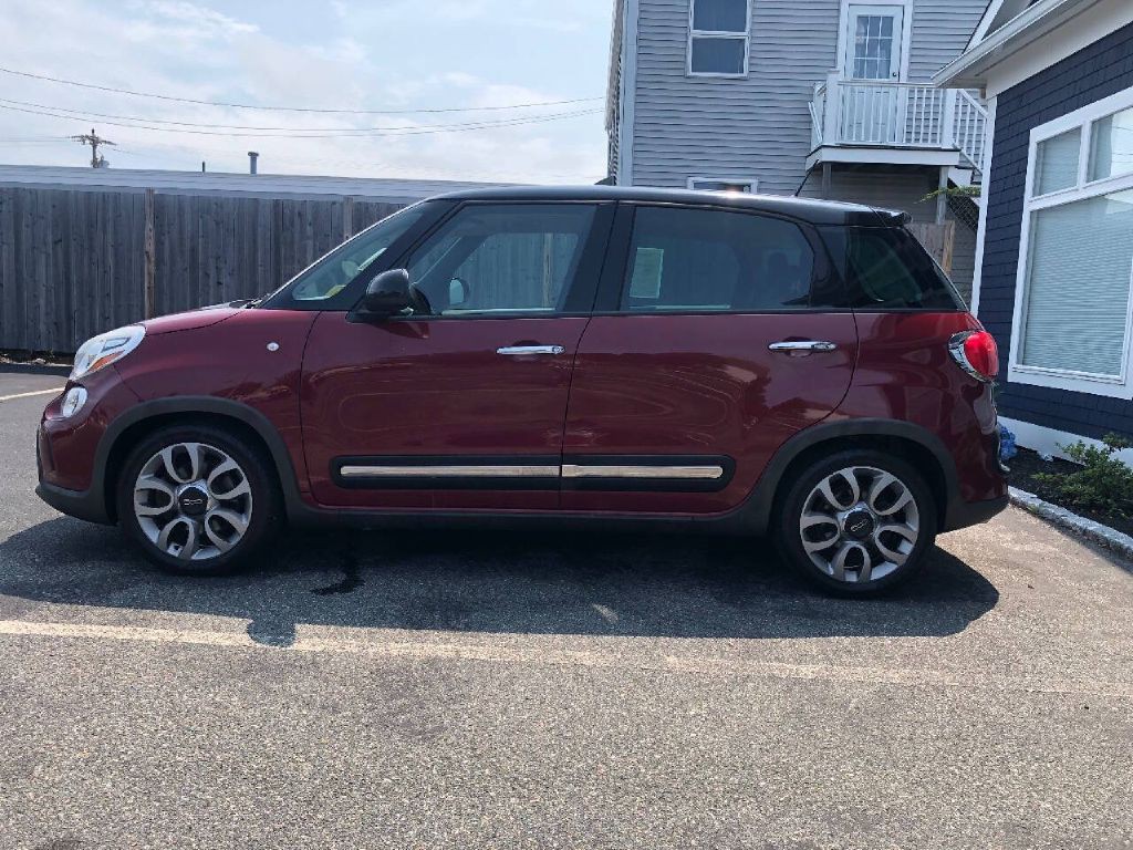 2015 FIAT 500L Image 7