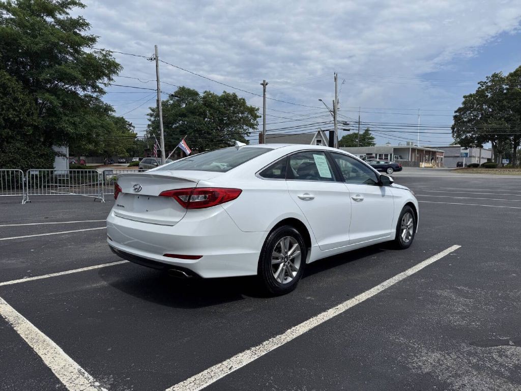 2015 Hyundai Sonata Image 6