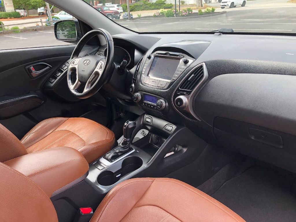 2015 Hyundai Tucson Image 13