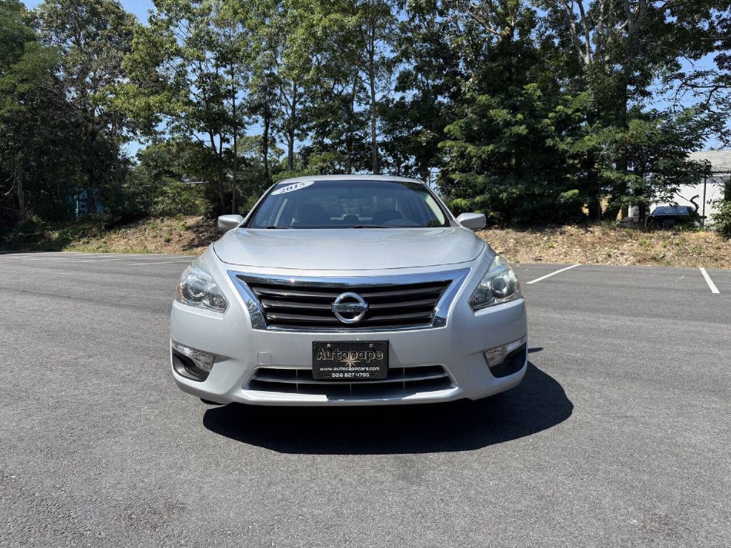2015 Nissan Altima Image 3