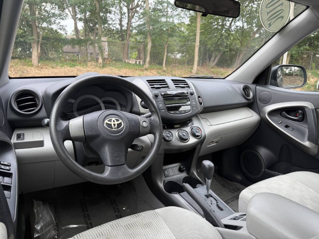 2010 Toyota Rav4 Image 11