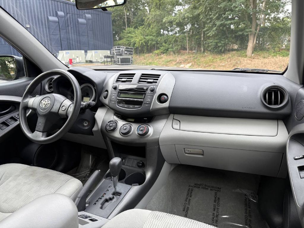 2010 Toyota Rav4 Image 12