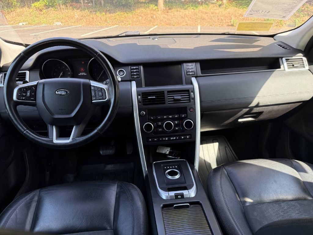 2017 Land Rover Discovery Sport Image 12