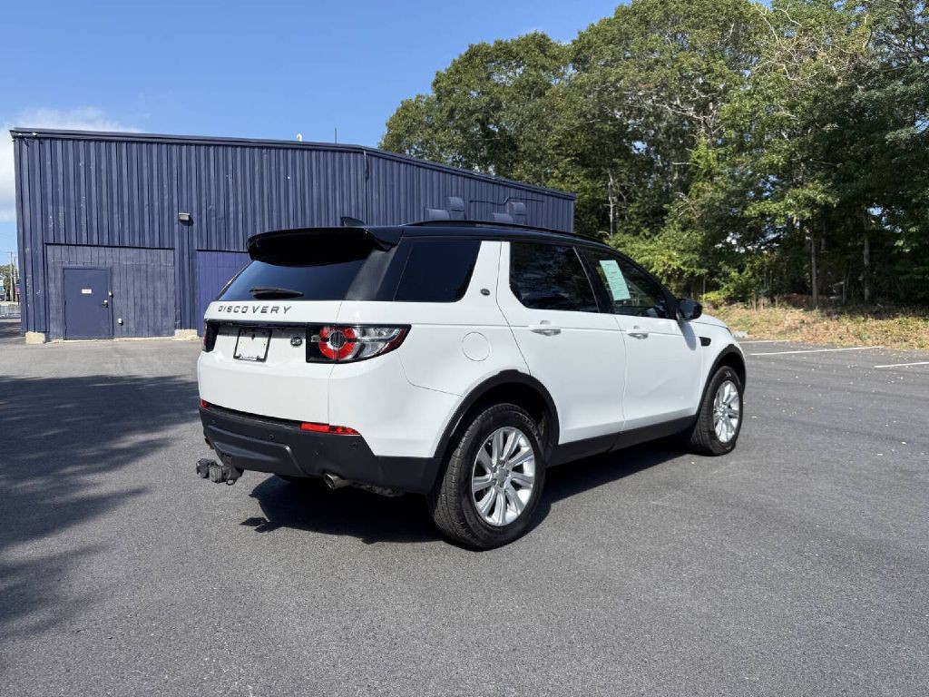 2017 Land Rover Discovery Sport Image 6