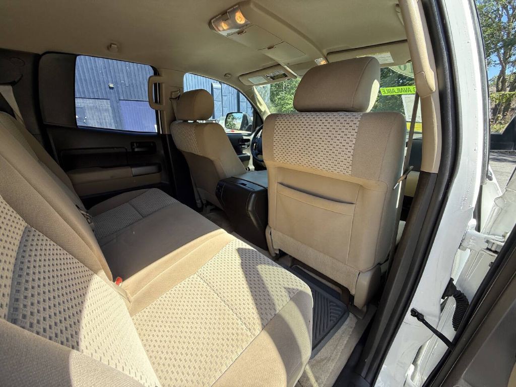 2010 Toyota Tundra Image 12