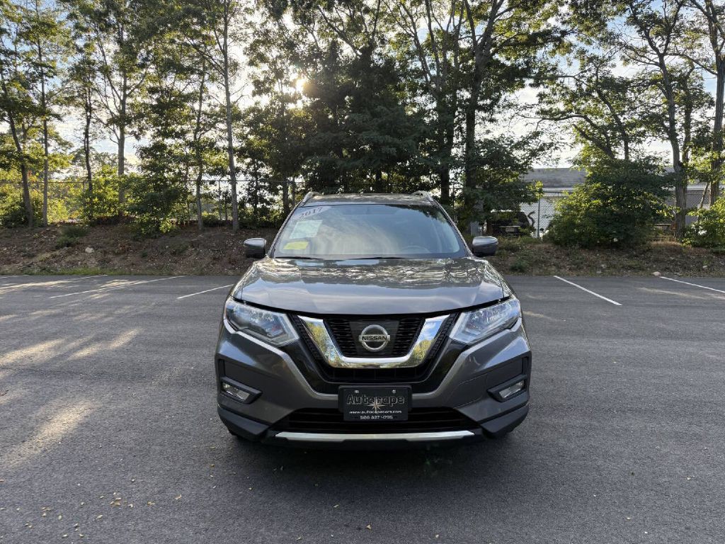 2017 Nissan Rogue Image 3