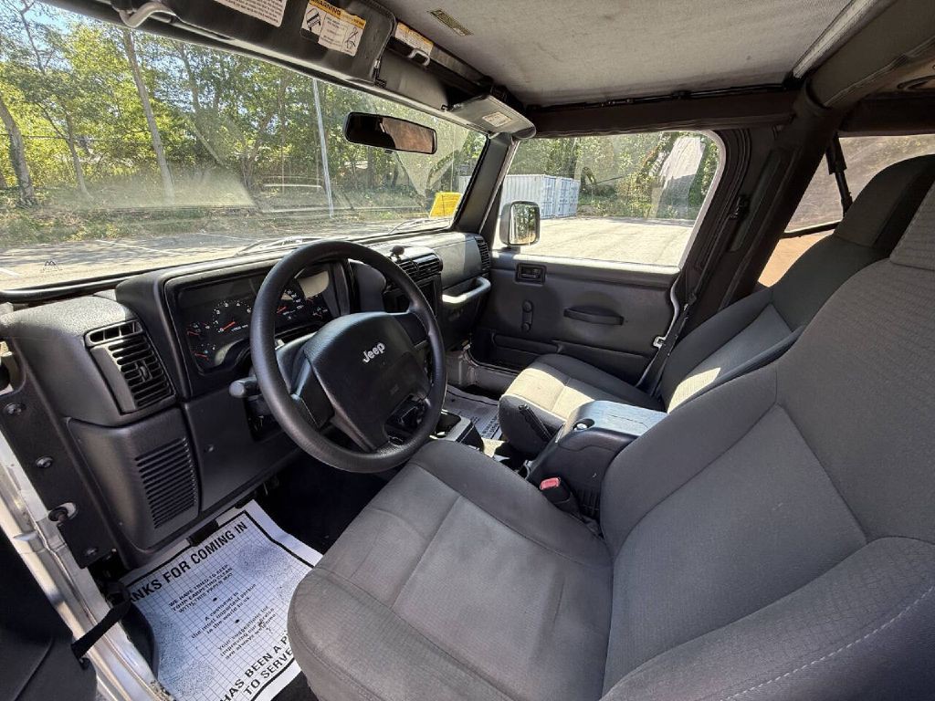 2006 Jeep Wrangler Image 9