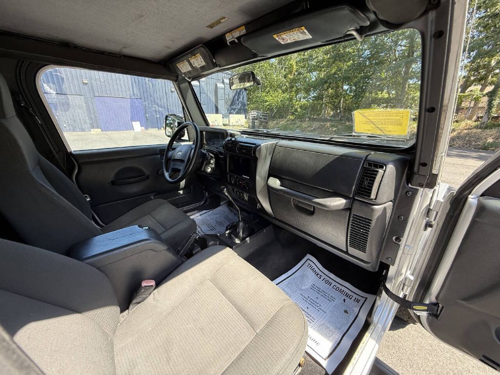 2006 Jeep Wrangler Image 12