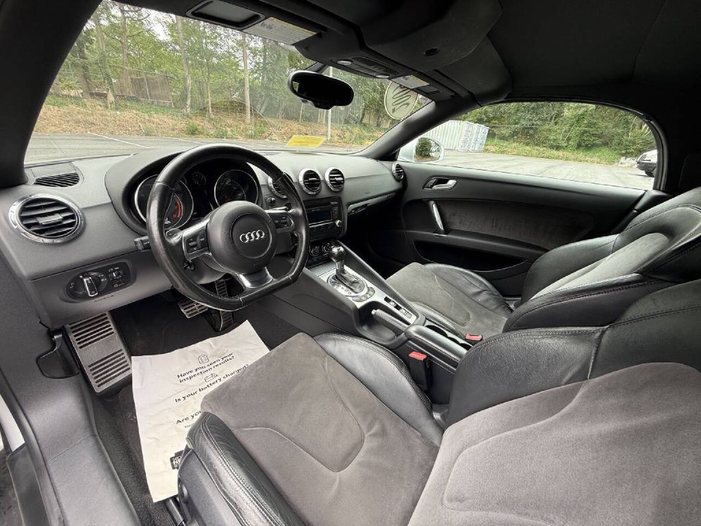 2009 Audi TT Image 12
