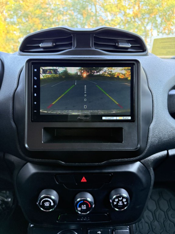 2019 Jeep Renegade Image 15