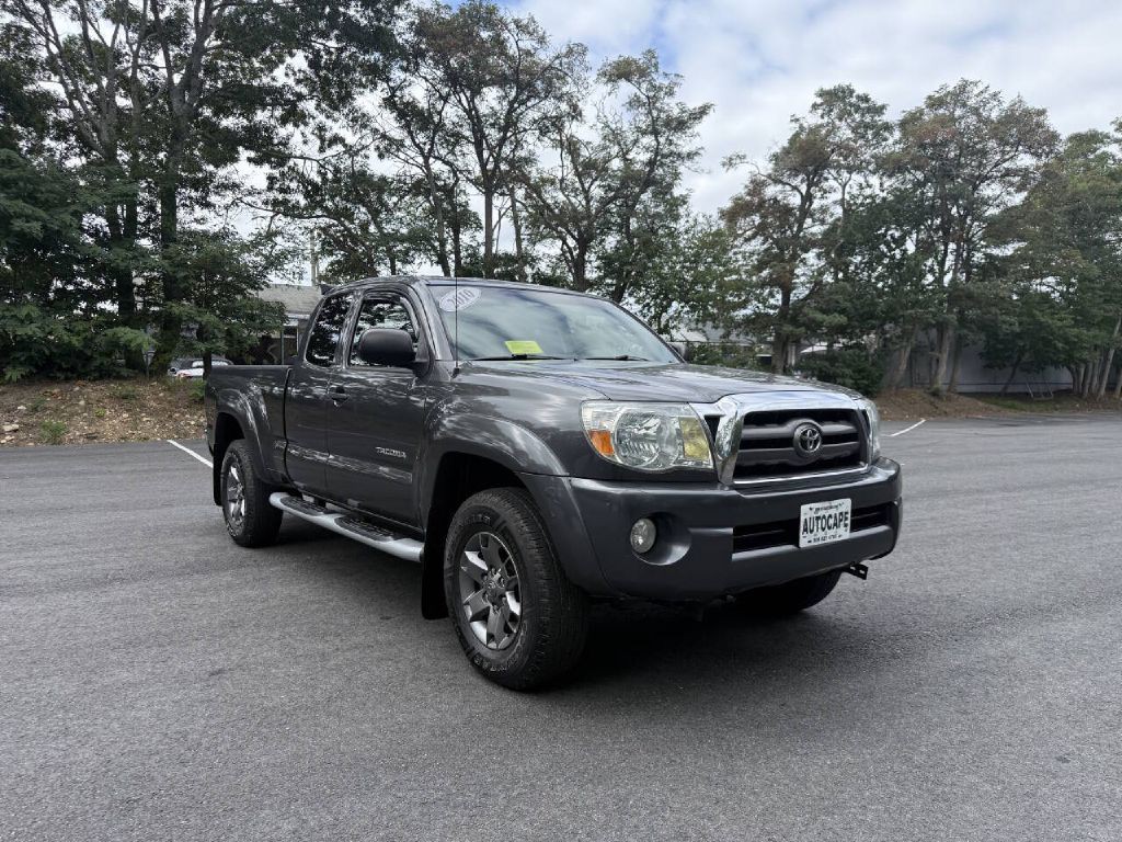 2010 Toyota Tacoma Image 2