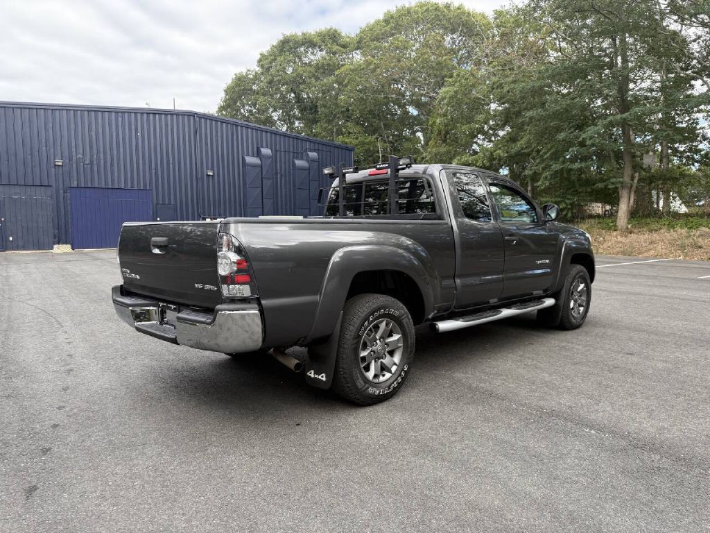 2010 Toyota Tacoma Image 4