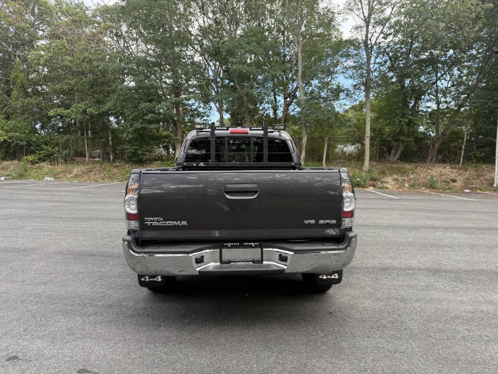 2010 Toyota Tacoma Image 5