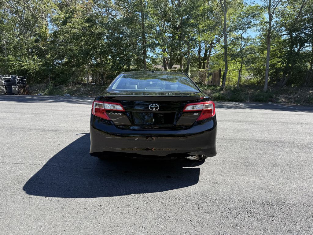2012 Toyota Camry Image 7