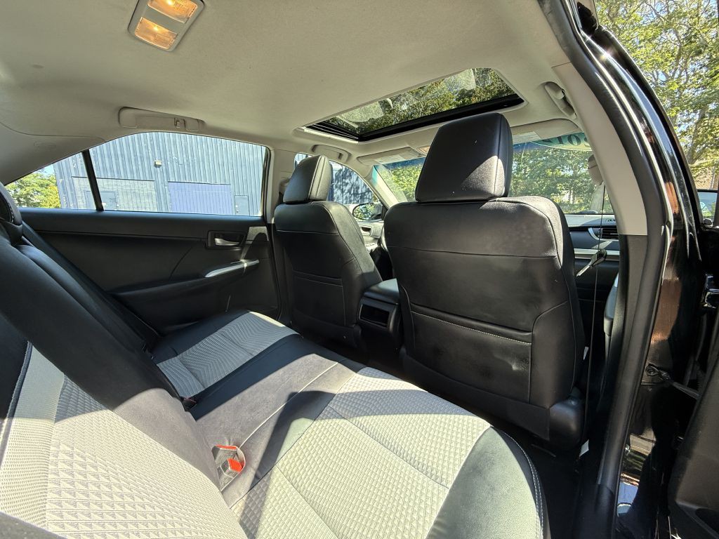 2012 Toyota Camry Image 14