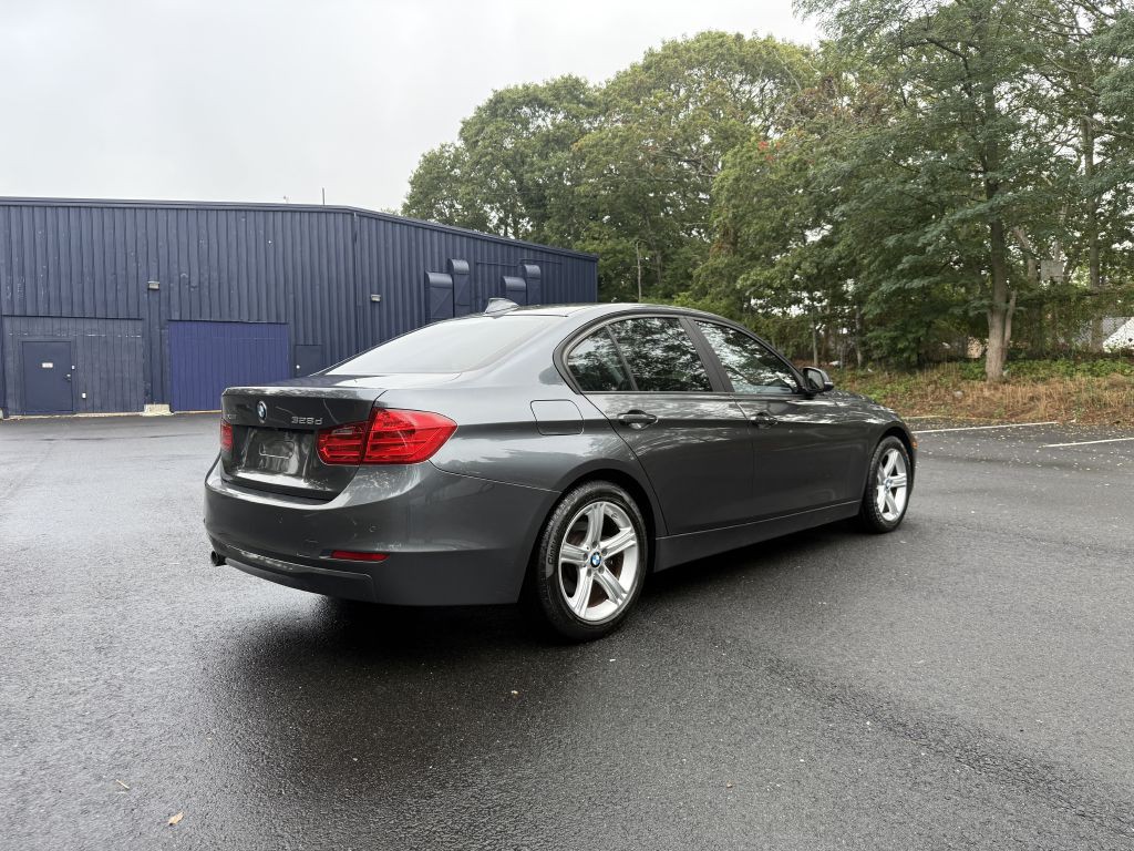 2014 BMW 3 Series Image 5