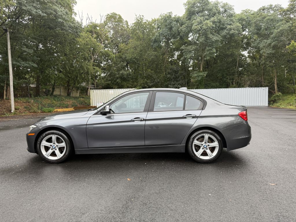 2014 BMW 3 Series Image 8
