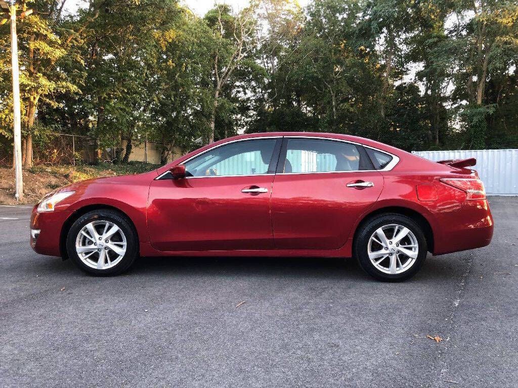 2013 Nissan Altima Image 9