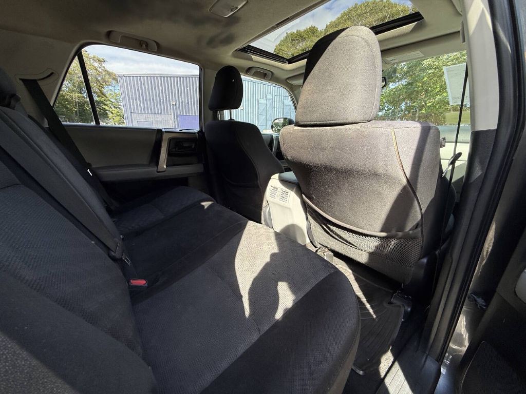 2010 Toyota 4Runner Image 15
