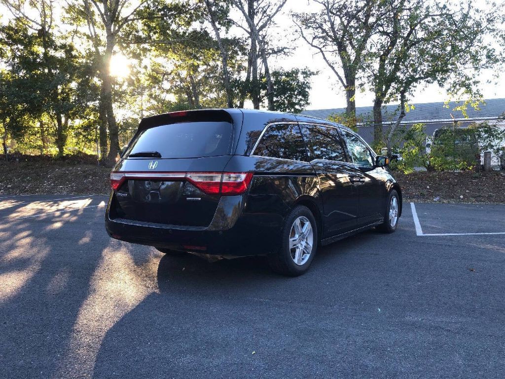 2012 Honda Odyssey Image 6