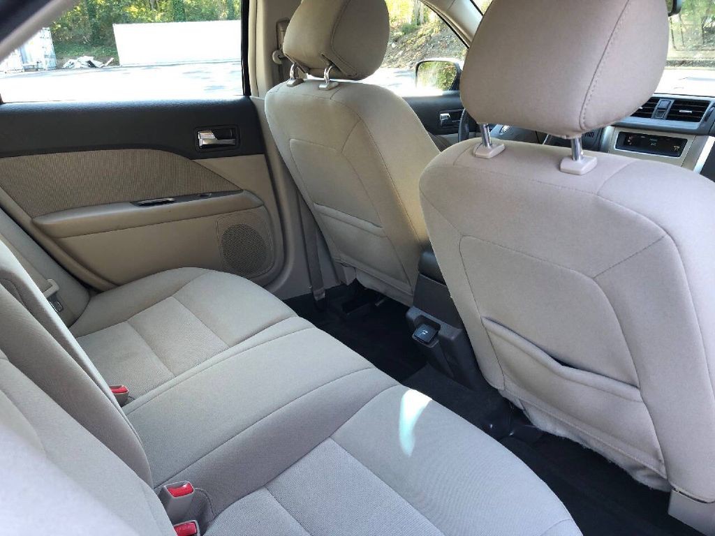 2012 Ford Fusion Image 12
