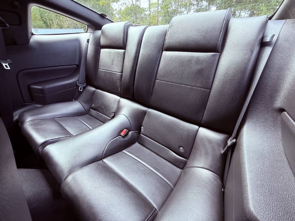 2007 Ford Mustang Image 13