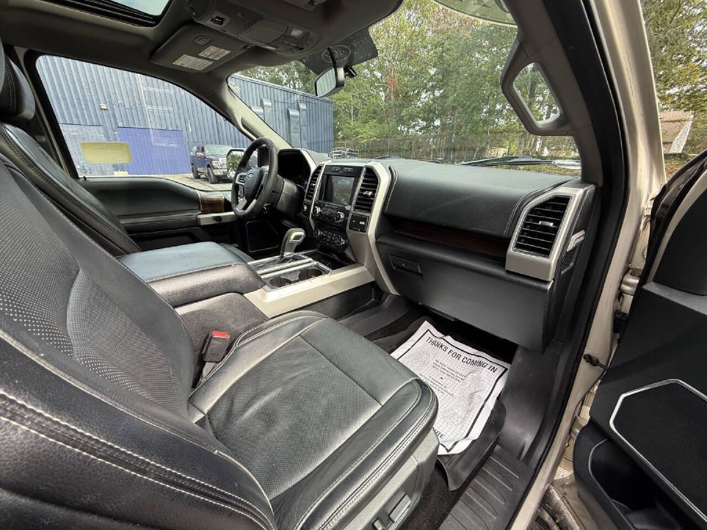 2017 Ford F-150 Image 12