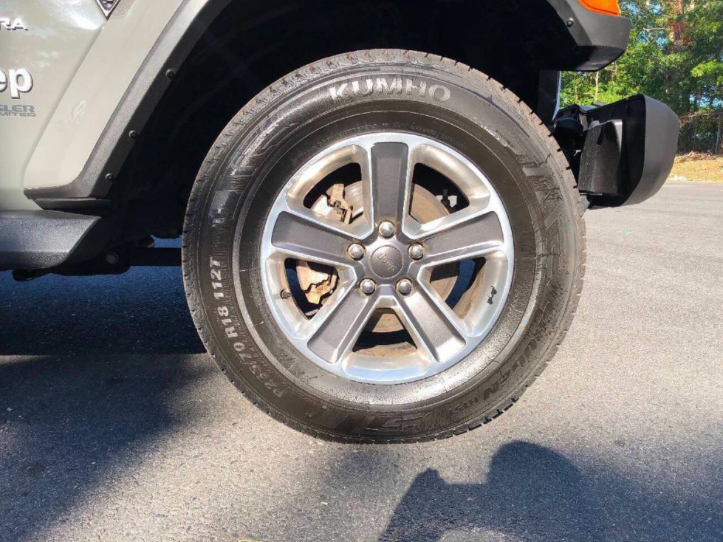 2021 Jeep Wrangler Unlimited Image 16