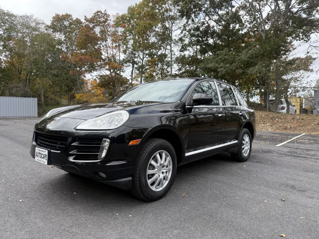 2010 Porsche Cayenne Image 2