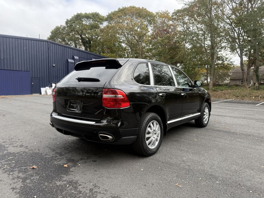 2010 Porsche Cayenne Image 6