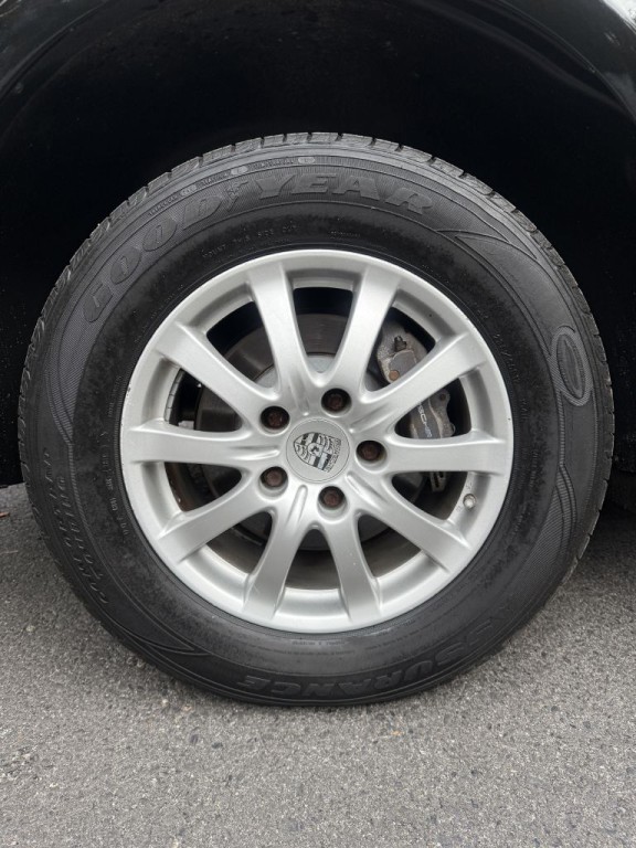 2010 Porsche Cayenne Image 15