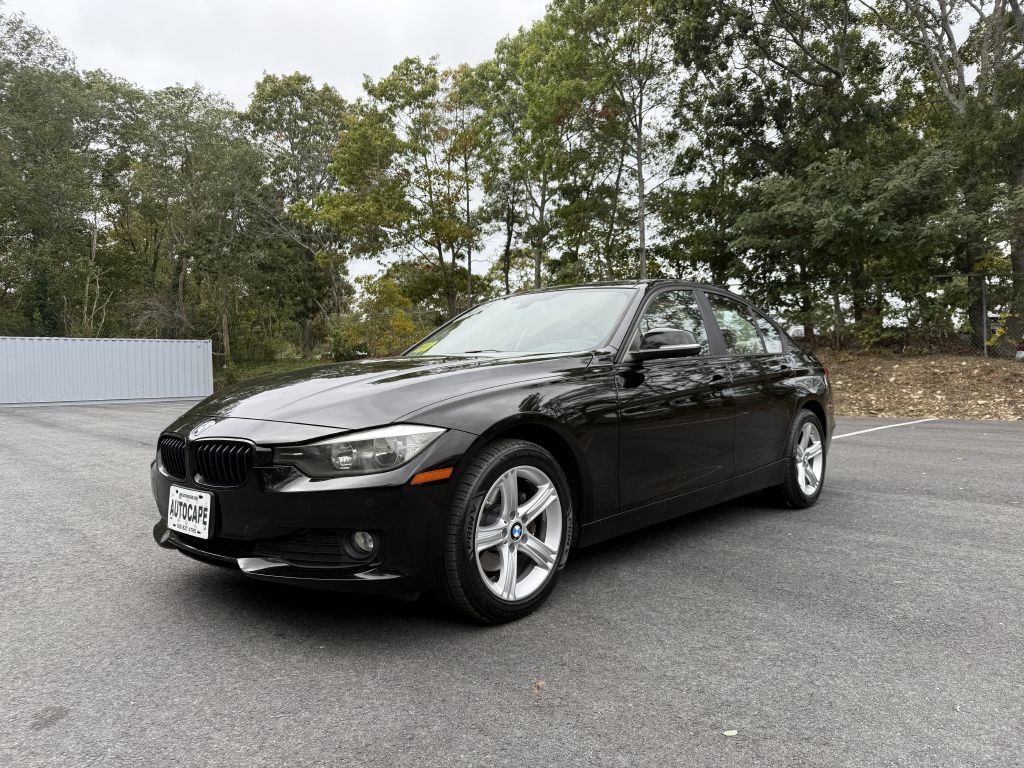 2014 BMW 3 Series Image 2