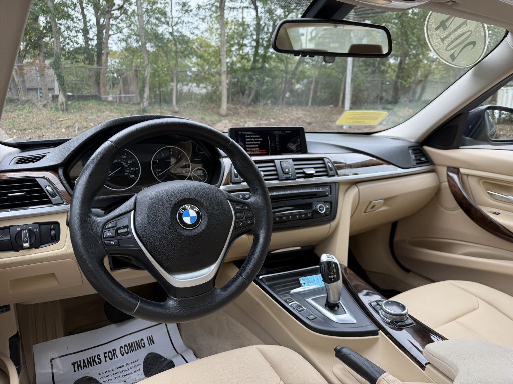 2014 BMW 3 Series Image 10