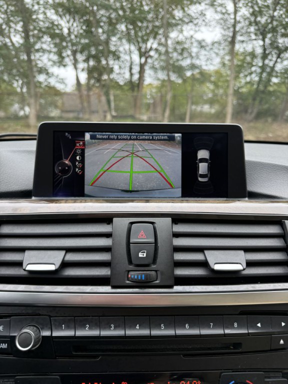 2014 BMW 3 Series Image 15