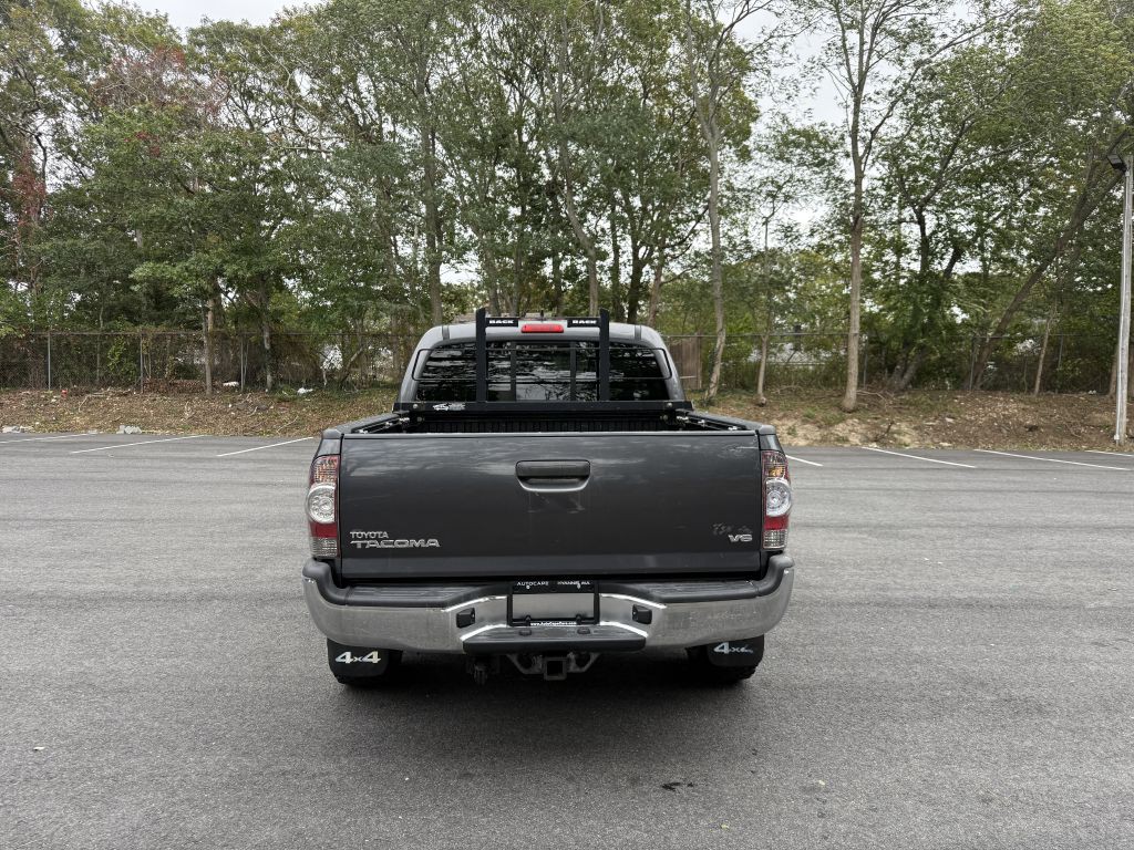 2015 Toyota Tacoma Image 7