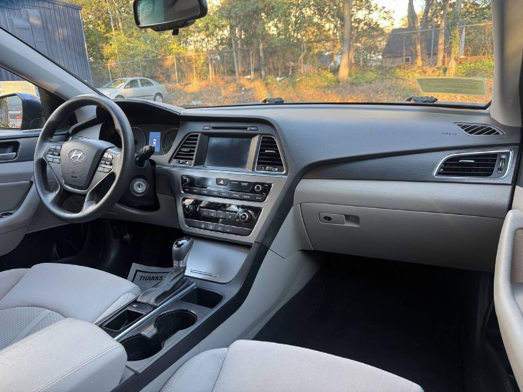 2017 Hyundai Sonata Image 12