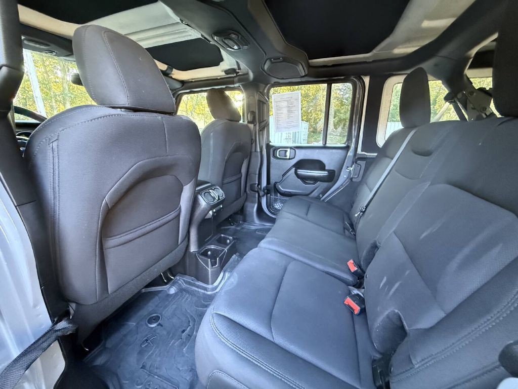 2018 Jeep Wrangler Unlimited Image 13