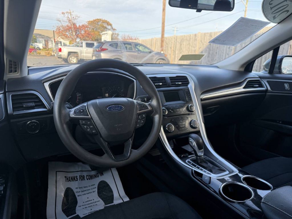 2013 Ford Fusion Image 10