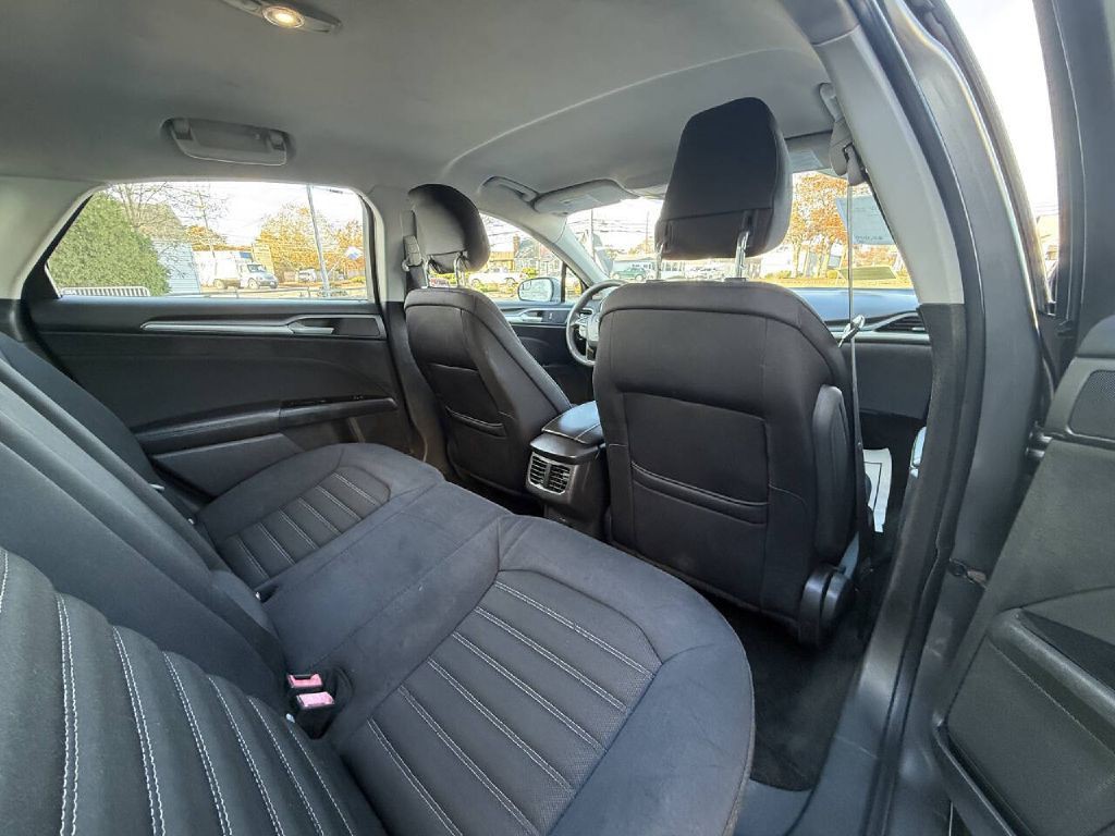 2013 Ford Fusion Image 13