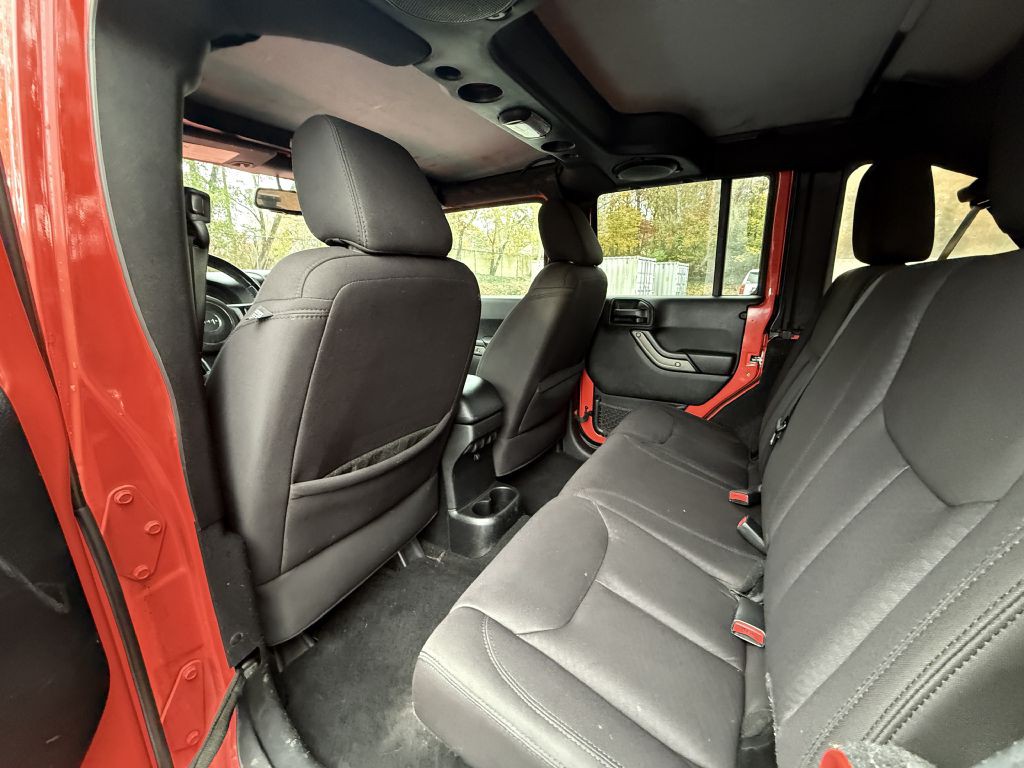 2013 Jeep Wrangler Unlimited Image 13