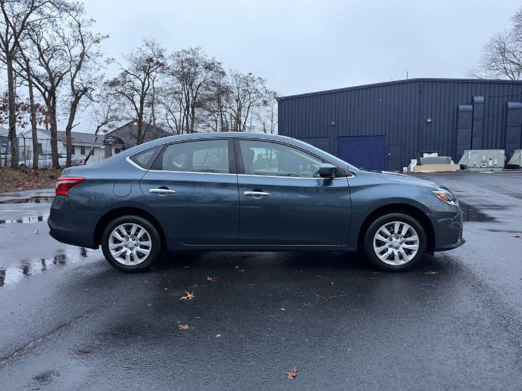 2017 Nissan Sentra Image 5