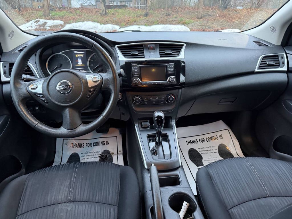 2017 Nissan Sentra Image 11