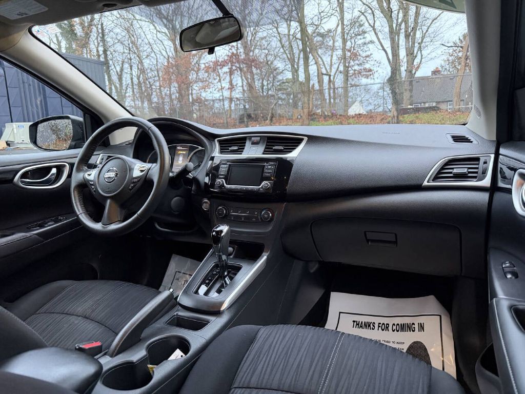 2017 Nissan Sentra Image 12