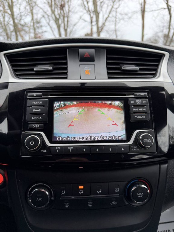 2017 Nissan Sentra Image 15