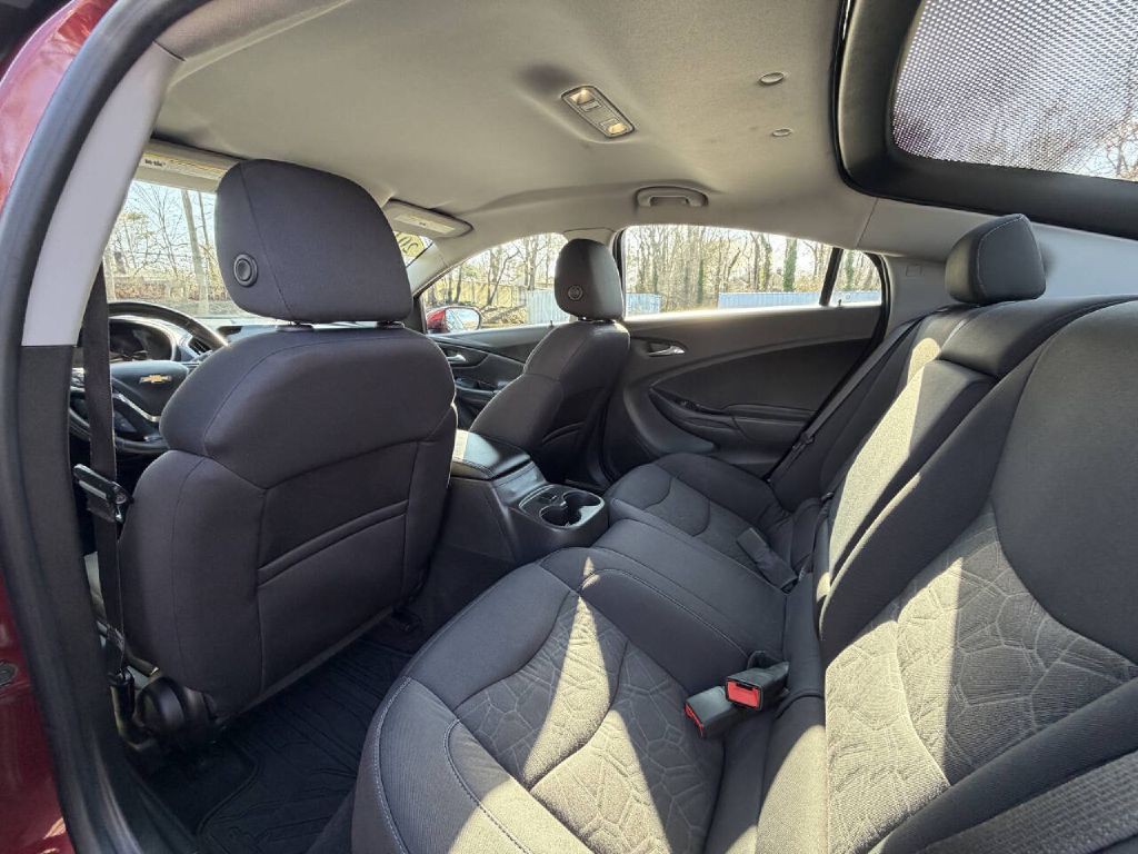 2016 Chevrolet Volt Image 13