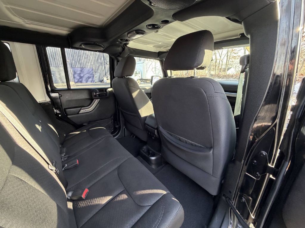 2014 Jeep Wrangler Unlimited Image 14